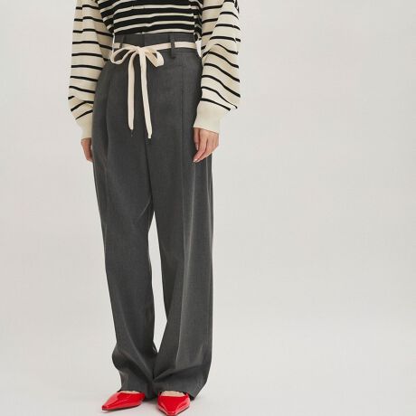 [^ԁFGAS05050]2025tāADAM ET ROPE' FEMMEyMaterialzXgb`AEHbVuAh퐫̋@\˔}`fށBщH̏ȂNAYȕ\ʂƁASn̗ǂi`Xgb`SnǂfށByDesignzEGXgɎO\ȕRxgt̃I[ZeBbNȃXbNXBׂȂKxȓ̃VGbgŁAlXȃV[ŊłA\XbNXBP^bNłJo[ĂāAxg̓}[xgCNdlŃYCNȎdĂɁBfނ̃_uuXgWPbg(GAV05000)ƃZbgAbvƂĂp܂ByColorzԂ̃ubNAYCNȃ`R[O[At炵I[g~[̌vRFWJyStyling PointzZbgAbvŊՁAZj[X^CƂĂ񂵂̌ACeB؂₩ȃuEX킹AN[lbNjbgVA[gbvXȂǂ𒆂ɍ킹ĂfGBfC[gɂ́ATEETVc͂AɃt[fBVcu]Ȃǂ킹ăJWA_EX^CO߁BPigƂĂAI[o[Vcjbg|킹AtF~jȃgbvX킹Ȃǃ}`Ɋł鎖ԈႢȂB----------------------------:Ȃn:ȂLk:₠:Ȃň:|Pbg:J:tg----------------------------fg:165cm size:38