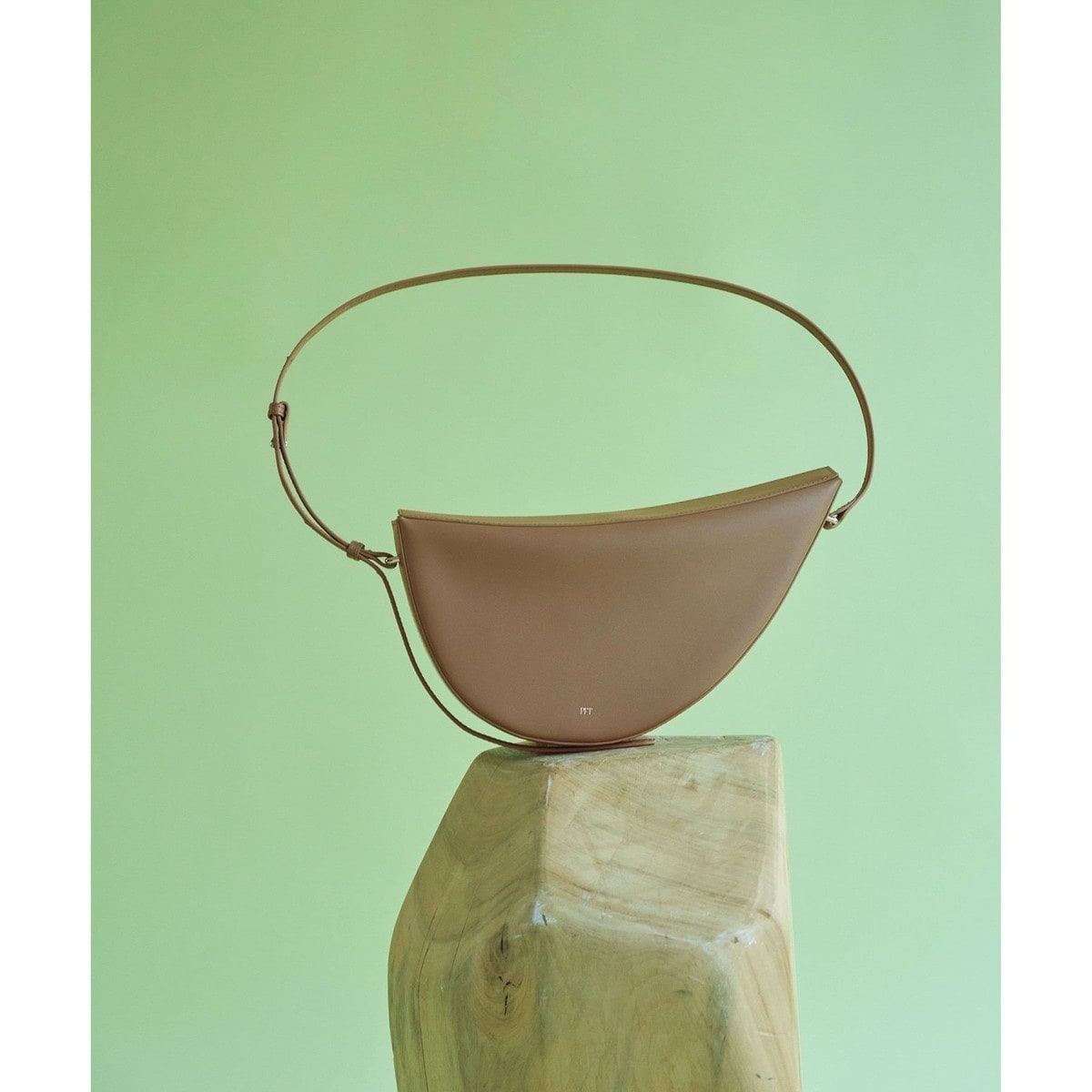 INES BRESSAND/イネス ブレッサンド】MINI CROISSANT：ショルダー