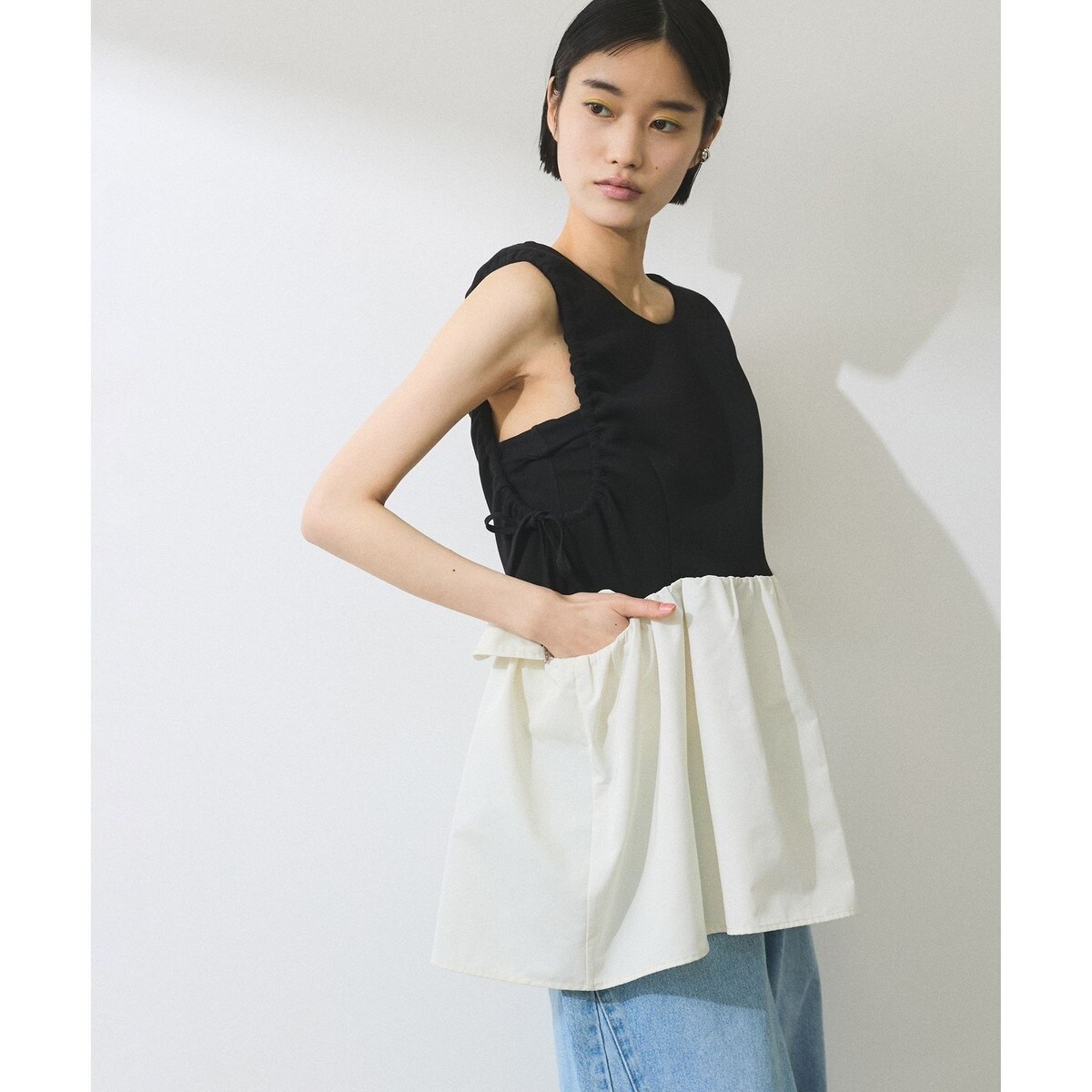 【WEB限定】アシンメトリーラッフルトップス ADAM ET ROPÉ FEMME(アダム エ ロペ ファム) / 【WEB限定