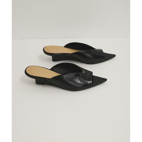 [^ԁFGAA05080]2025tāADAM ET ROPE' FEMMEyMaterialz悢򊴂̂\tgȃU[̃tFCNU[gpB yDesignz͑ꂢɌ悤̃JbeBOB̃|Cg͂肰ȂfUCvXBܐ̒悢oX̎ꂽ|CebhgDƁAό`^̃EFbWq[̓VGbgoX̎ꂽfUCB~h̃q[͈芴ǂAVGbg◚pɂIWifUĈPB yColorz[hɑ܂ubNAN[Ȉۂ̃ItzCgAFɂjAXx[W3FWJByStyling Pointz[YȃVGbgɁAChȐ痚̃JbeBOfUĈoXfGBfjȂǃJWAȃ{gXɍ킹Ă݂₷PB