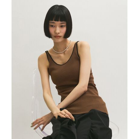 [^ԁFGAF05040]2025tāADAM ET ROPE' FEMMEyMaterialẑ̃CEAvZꂽp^[łƂjbgfށBXgb`Ă蒅SnǂAG߂Kɉ߂ꒅBJbvtňꖇCi[ƂĊ􂷂ACeByDesignztăV[YɊ􂷂JbvtCi[BwV[ȔX^Cɂ߂̃J[pCsO|Cg̃jbg^NgbvB傫J݂͒悭fReꂢɌĂꒅBtgłȂobNUlbNJbgɎdグAԂɃXbgĂApoBJbvtŗD{fBCɃtBbgA炵ĂVGbgB^NgbvꖇłlɂȂfUCByColorzV[vȈۂvXiȃubNɃAC{[pCsOA lۂ[݂̂_[NuEɃubNpCsOADɓރjAXx[WɃbhpCsO3FWJByStyling PointzVA[gbvXobNRVXȃACẽCi[ƂĂ劈􂷂A{̃X^CɌȂꖇB---------------:Ȃn:JbvtLk::Ȃň:┖---------------fg:165cm size:Fg:174cm size:FiIWwAj