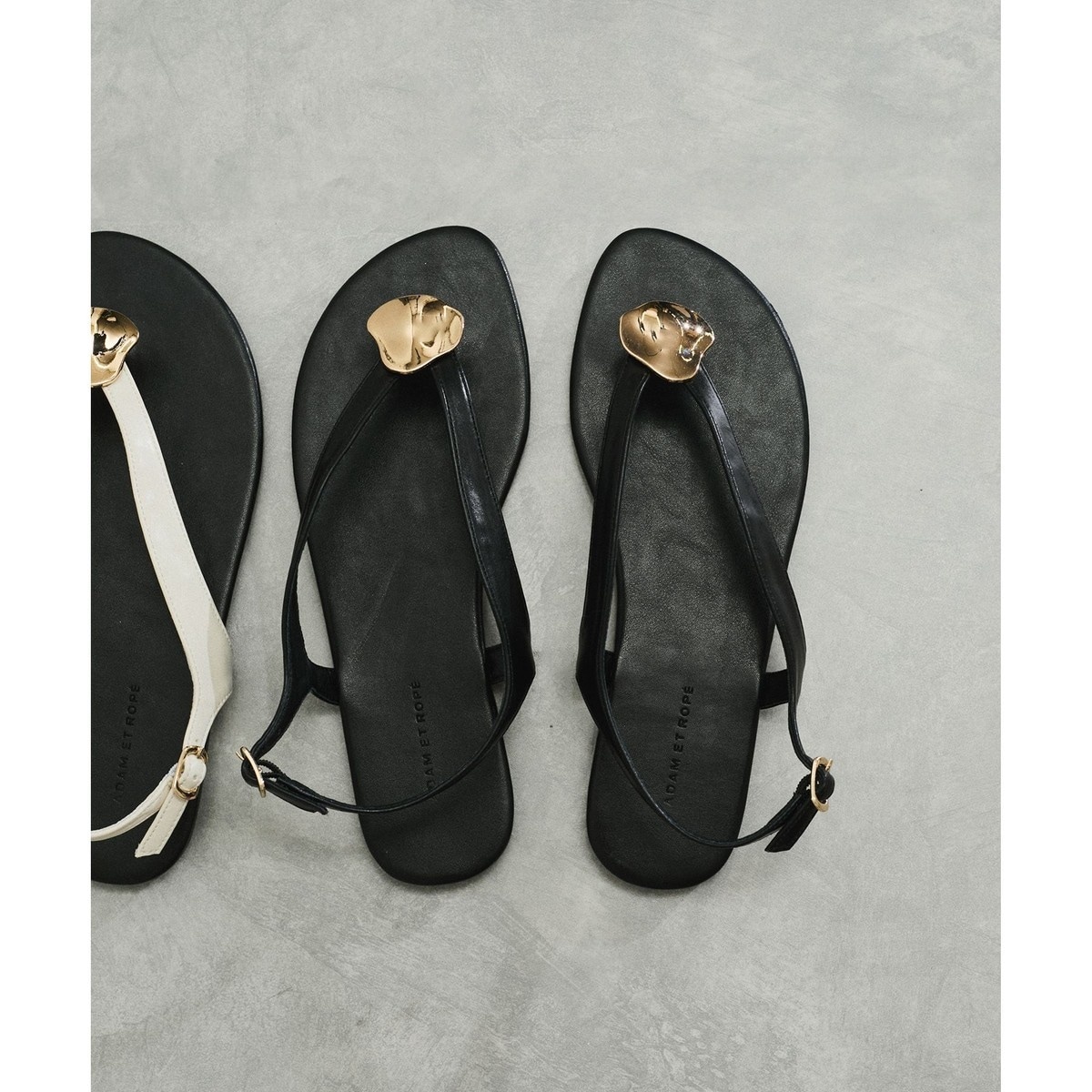 [}C]^`[tT_/A_GyiADAM ET ROPE'j ubN(01)