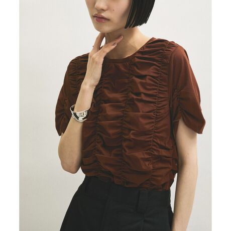 [^ԁFGAM05330]2025tāADAM ET ROPE' FEMMEyMaterialzG肪_炩LkAKȒSñRbgVfނgpBRbĝƂnŃXgb`A^ĂłKȈꖇByDesignzl̏̂߂̃fUCgbvXBŜɂՂƃMU[AVvȂ璅fTVcBRpNgȃTCY{[̂{gƑǂAWPbg̃Ci[ƂĂOV[Y񂵂łACeByColorzJWA}[hȃubNAN[ȃItzCgAlۂ̂uÊRFWJByStyling PointzJWAȃfjXJ[gƍ킹΁AȂꂽiX^CɁBꂢ߂ȃpc⃏s[Xƍ킹āAiŐꂽۂɂB---------------:݂̂₠藠n:ȂLk::Ȃň:┖---------------fg:175cm size:F