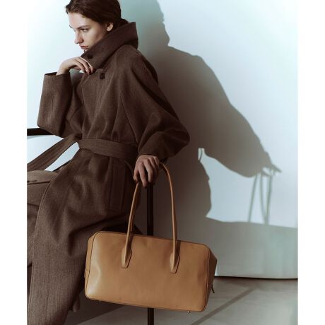 [^ԁFGAX85010]yMaterialz\n:_炩Rȕ\̋vgpBgpĂɌoNωy߂郌U[ByDesignzghXŒpłx[VbNɂԌ^̃{XgobOBvɌ܂ŔyǋXgXt[ɁB̎ɃtBbg₷悤Ɏ̕XɂAd߂̃AE^[𒅗pۂɂ|₷ɐ݌vB14C`̃m[gp\RA4Ȃǂ̃t@CLCɎ܂TCY BṼt@Xi[͑ʂ܂ő傫JdlŃm̏oX[YB|Pbg͂}`ɂ邱ƂŎo₷dlɁBXeb`\ʂɌȂ悤ɂǂ̊pxǋAꂽfUCByColorzubNƃx[W2FWJB^EfވႢɂăItzCgpӂĂ܂BGAX85020----------------------------|Pbg:i2j[:A4tV_[:Ȃ-----------------------------