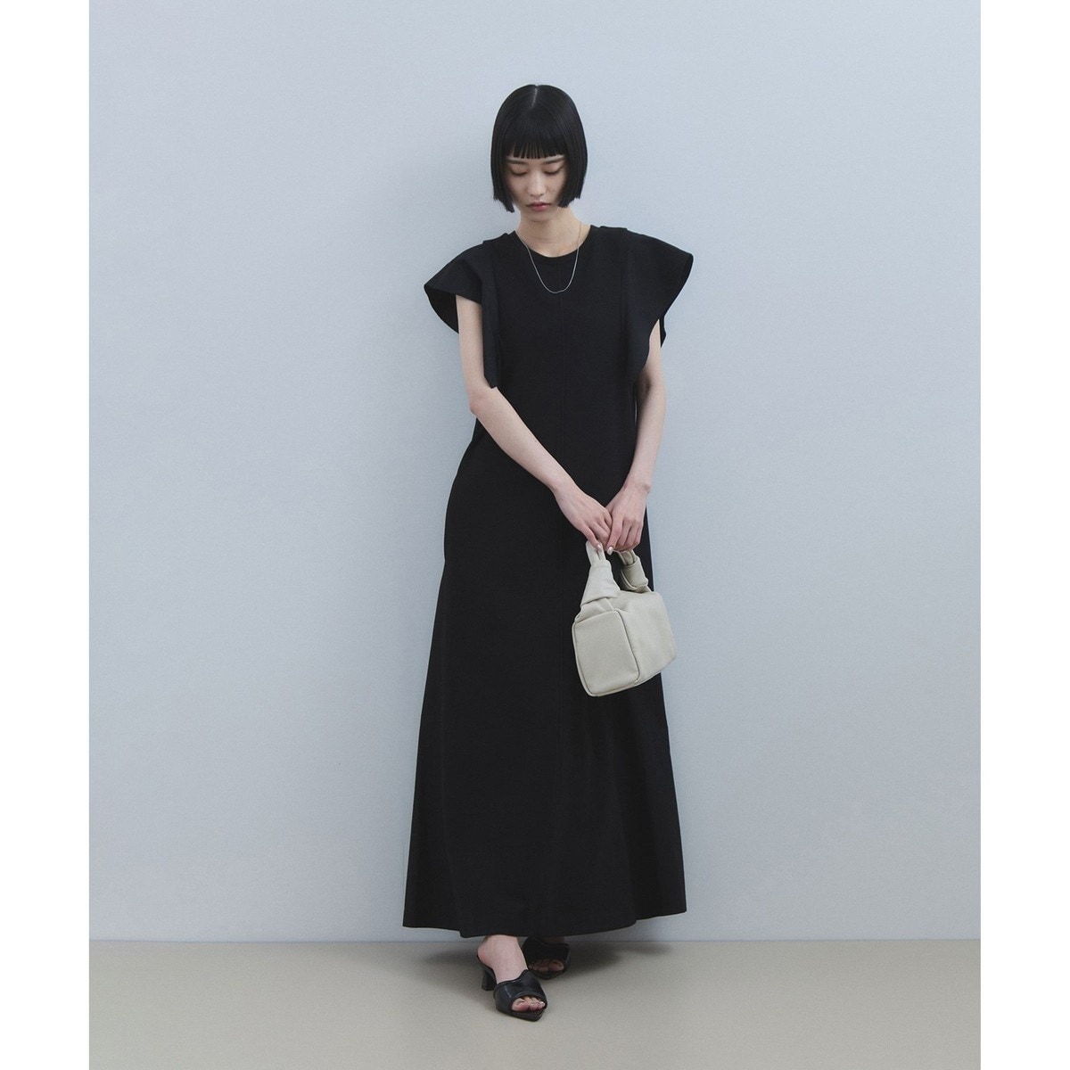 【完売品】ADAM ET ROPE' カットジャガードワンピース Adam et Rope' カットジャガードワンピース