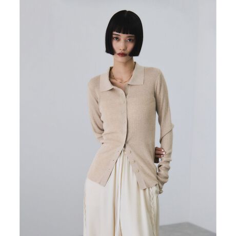 [^ԁFGAK25180]2025-26H~ADAM ET ROPE' FEMMEyMaterialzRbg̒ł󏭉l̍AהԎ̃C^AgpB\tgłȂAhC^b`ȔG肪B̓Iȃu̕҂ݒn̗p鎖ŁAlۂ͋CɁBTTƂGŁAKɒp\BŐ􂦂C[W[PA|CgByDesignzœ̂郊u̗p邱ƂŁAlۂpo|jbgJ[fBKBg̓RpNgȃfUCŁA̓Iȃu҂݂Xɉؚ悤ɌvZꂽiBV[vȃ|݂ƒ߂̒ɂVcoŒp\BvI[o[ƂĂJ[fBKƂĂpłAėp̂1ByColorzȂɓޖ߂̃LuEALACeƑǂAlۂȂ`R[O[ADɓރjAXx[W3FWJByStyling Pointzs[XɃC[hAWPbg̃Ci[ƂĒp̂߁Bfj`mpɃ^bNC邾ŁAꂽR[fBꖇ͂ACi[ƂĂ􂵃OV[Y񂹂ACeB---------------:藠n:ȂLk::₠萶ň:J:tg{^J---------------fg:165cm size:F