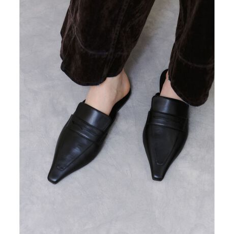 [^ԁFGAA25010]2025-26H~ADAM ET ROPE' FEMMEyMaterialz}bgȕ\ʊƁAU[̎ɂČItFCNU[gpByDesignz[t@~~[̔̂tbgfUCBJWAɂNVbNɂlXȃX^COy߂ACeBƒ߃VGbgɂIWifUC̃XNGAgD^gpByColorzubNA_[NuE2FWJByStyling pointzG߂̕ςڂɂƊ􂷂~[fUCBChȃ{gXƂDBR[fɔvX̂ɂ߁B\bNXC[hĂfGB?