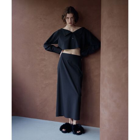 [^ԁFGAC25030]2025-26H~ADAM ET ROPE' FEMMEyMaterialz|GXeƃ[gp2WAYXgb`fނgpBTCRpNggpĂ邽ߖщHȂN[ȕ\ʊBڐG⊴@\A}V[EHbVuΉ̂߁AĂɂKȑfށByDesignzVcXJ[gɃCN悤ȍ~jXJ[gƁAVvICXJ[g킹ZbgACeBgh̍X^CȒPɊAꂼPiłg}`EFCdlBXJ[g̓VcƂĂpł閜\fUCByColorzlCr[̃sXgCvA`R[O[AubN3FWJByStyling Pointz{gɃ{[oACeȂ̂ŁA^CgTVcm[X[ugbvXƍ킹̂߁BXJ[ǵAꂼPiłp\B㉺ZbgŒۂ́AL~\[킹̂fGB---------------:Ȃn:ȂLk::Ȃň:┖|Pbg:Ȃ---------------fg:164cm size:38