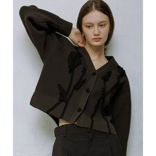 アダムエロペ(ADAM ET ROPE')の【サステナブル】3Dモチーフカーディガン