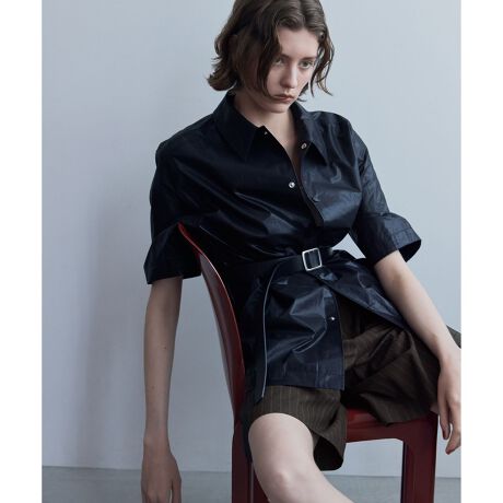 [^ԁFGAL25020]2025-26H~ADAM ET ROPE' FEMMEyMaterialzRbgɓȃR[eBO{U[̗lȌ򊴂͓IȑfނgpBi`ȃVRbgȂł͂̒SńB܂Œp\ȑfށByDesignẑ܂܌yu]ƂĒpĂAOăn[tX[ũVcƂĒpĂfGȁAėp̂ACeBF̃hbg{^ׂ߂̃|Pbgőlۂdグ1B{^̎OɂAXbgX[uƂĒpĂAD݂̒y߂ACeBOہAēxt₷lɑ2̃{^ƃ{^z[zFɂA킩₷lɂĂ܂Biɂ͍E܂jyColorzėp̂ubNƃJ[L2FWJByStyling Pointzn[tpcAfjAjbgpc킹̂߁BătF~jȃ{gCi[ɍ킹̂GOODB---------------:Ȃn:ȂLk:Ȃ:萶ň:J:Xibv{^J|Pbg:---------------fg:164cm size:F