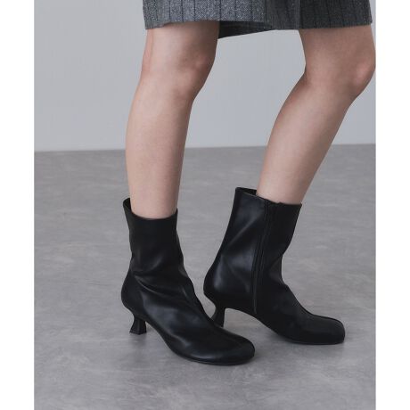 [^ԁFGAA25130]2025-26H~ADAM ET ROPE' FEMMEyMaterialz悢򊴂AU[̎ɂČItFCNU[gpByDesignzG̑ɌȂEhgDu[cBܐ̓RƂtHڂEhgD{ό`q[̃VGbgoX̎ꂽfUCBIWi،^쐬A芴̂q[IBVGbg◚pɂIWifUC1ByColorz[hȑ܂ubNA悢邳̂_[NuE2FWJByStyling PointzɃ{[vXA[YȃVGbg̃pcꂽX^COƍ킹̂߁B