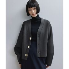 アダムエロペ(ADAM ET ROPE')の【WEB限定】・【サステナブル】セレクトネックウェーブボタンカーディガン