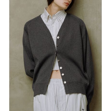 [^ԁFGAK55560]2025-26H~ADAM ET ROPE' FEMMEyMaterialz_炩Ȃ₩ŔG̗ǂJV~mixAjŕ҂ݗĒ悢fށByDesignz悭bNXVGbglۂVlbNJ[fBKBXɎ{U~V⑽߂ɕtS[h{^؂₩ȃfUCB{^߂ăvI[o[ƂĂ̒p\BlXȃ{gɍ킹₷A񂵗͂QBJ[fBKƂĂAvI[o[ƂĂp\Ȕėp̂ꒅByColorzėp̂ubNAlۂ`R[A_[NuEA؂₩ȃbh4FWJByStyling PointzChfj킹^CgXJ[gAtAXJ[g킹߁B---------------:Ȃn:ȂLk::Ȃň:J:{^J|Pbg:Ȃ---------------