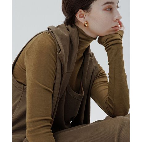 [^ԁFGAM25030]2025-26H~ADAM ET ROPE' FEMMEyMaterialzE[100%gpA\tgłȂ߂炩ȔG̃^[glbNvI[o[Bɍׂ̂߃E[L̂ȂA\tgłȂ₩ȃ^b`BE[Ȃł̗͂DꂽۉƂ̒SnŁAq̕ɂ߂ȈꖇBy₩ȒSnŁAĝG߂~܂ŉKɒp\B悢򊴂ƃVA[炵oBz[PA\ȁA񂵗͔Q̈ꖇByDesignz Ƃ^b`ŏH̑璅płnClbNgbvXB[h[uɐFႢőȂA񂵗͔Q̃Jbg\[BȂ߂炩ȐnȂ̂ŁA^[gȂꂽۂɌ܂ꒅB͂Ē߂ɂ邱ƂŁAjbg̑炿ƌAقȂFd˂ăC[hX^Cyނ̂߁BJbgItdlŏd˒Ă΂炸AG߂̕ςڂ犦܂ŏd󂷂ACeBVvȂꂽfUCŁAꖇ烌C[h܂ŕLByColorzIIt킸Ɏgėp̂ubNAق̂Ƃy₩ȃLiAlۂ[߂̃uEAly݂₷DCO[AR[f؂₩ɍʂN₩ȃbh5FWJByStyling PointzVvȃfUCłǂȃ{gXƂǂAꖇł̒p͂AVcJ[fAWPbg̃Ci[ɍ킹C[hX^CB[XJ[gŃWPbg킹̂ꂢڃX^CAfj⃏ChpcłƃtɒȂX^CB---------------:₠藠n:ȂLk::Ȃň:J:Ԃ|Pbg:Ȃ---------------fg:169cm size:F