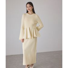 アダムエロペ(ADAM ET ROPE')の【サステナブル】ペプラムコンビニットワンピース/オケージョン対応