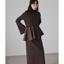 アダムエロペ(ADAM ET ROPE')の【サステナブル】ペプラムコンビニットワンピース/オケージョン対応