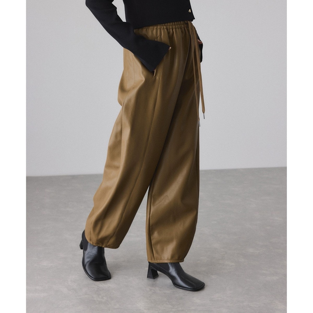 WEB限定】サイドシャーリングラインワイドパンツ | アダムエロペ(ADAM