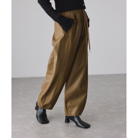 [^ԁFGAS25130]2025-26H~ADAM ET ROPE' FEMMEyMaterialzKxɌ݂̂VZeBbNU[fށB₩ȕ\ʂƃV{̂镵͋CdfށByDesignzRƂVGbg̃gbNpcBVZeBbNU[̏dAEGXgSŌy₩Ɏdグ邱ƂŃJWAɎ₷ꒅɁB܂S̓IȃVGbgKxɂƂTCYŁAdȂ肷ǂȃX^COɂ}b`BꒅŋGߊĂĂACeByColorz[hȕ͋C̃ubNAG炵J[L̃uE2FWJByStyling Pointz_ŋG߂ĂACeɂ́AgbvX͌y₩ȂsVc⃍TȂǂn߂āBG߂ǂƂɃwAE[fނȂǂƍ킹Ă̂߁B͌y₩ɏ炵~[Ȃǂƍ킹̂B---------------:Ȃn:ȂLk:Ȃ:₠萶ň:|Pbg:---------------fg:169cm size:38