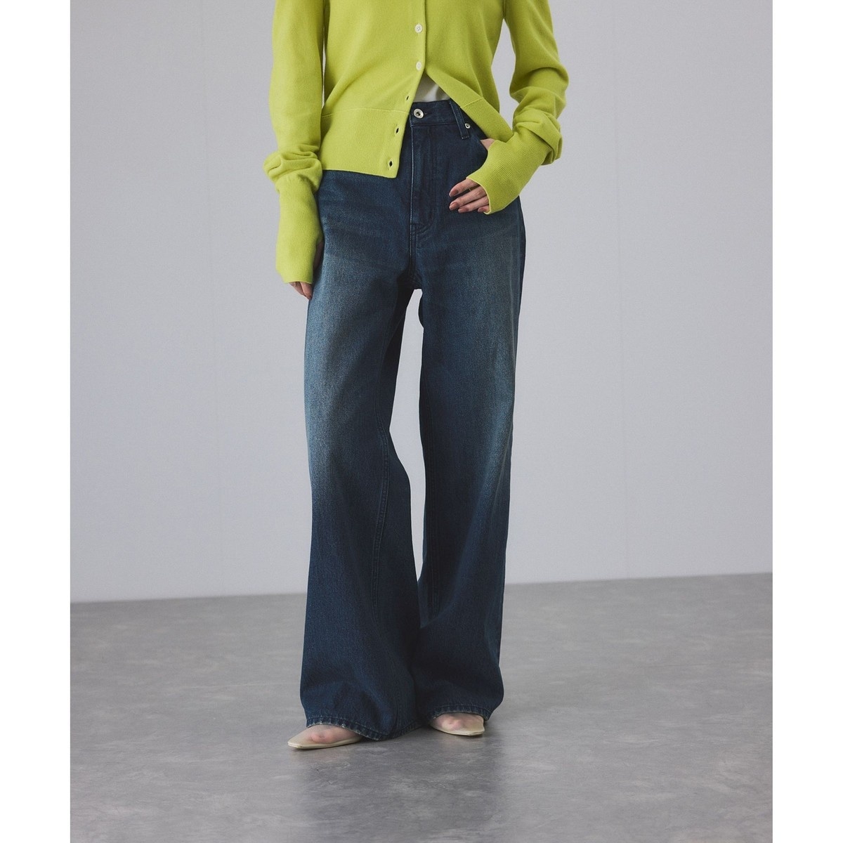 ADAM ET ROPE’　ライトデニムイージーパンツ　ブルー　サイズ38 ライトデニムイージーパンツ（デニムパンツ）｜ADAM ET ROPE