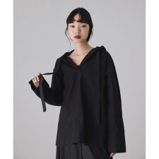 アダムエロペ(ADAM ET ROPE')のスキッパーフーディシャツ