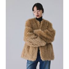 アダムエロペ(ADAM ET ROPE')のSteiffファーコート