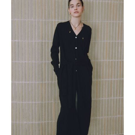 [^ԁFGAE25090]2025-26H~ADAM ET ROPE' FEMMEyMaterialzE[̎ɃTCN|GXeA悢ĕ҂ݗĂfށByDesignzEGXg̃mbgfUC͓IȃJ[fBKs[XBOŊɂŃbNXĒpĂAMbƌŃEGXg}[NăX^CAbvʂ_fUCB܂ŌŃEGXgVFCvĂÂ܂ܐ炵ĂAD݂̒y߂}`1Bs[XɂJ[fBKɂȂėp̂ACeByColorzlۂubNƃLi2FWJByStyling Pointzfjɍ킹Ēp̂߁Bs[XƂāA^[glbNCi[ɃOu[c킹fGB---------------:Lî݂₠藠n:ȂLk::Ȃň:┖J:{^J|Pbg:---------------fg:169cmzCg:size:36ubN:size:38