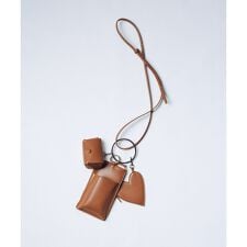 【WEB限定】マルチポーチ付きショルダーバッグ