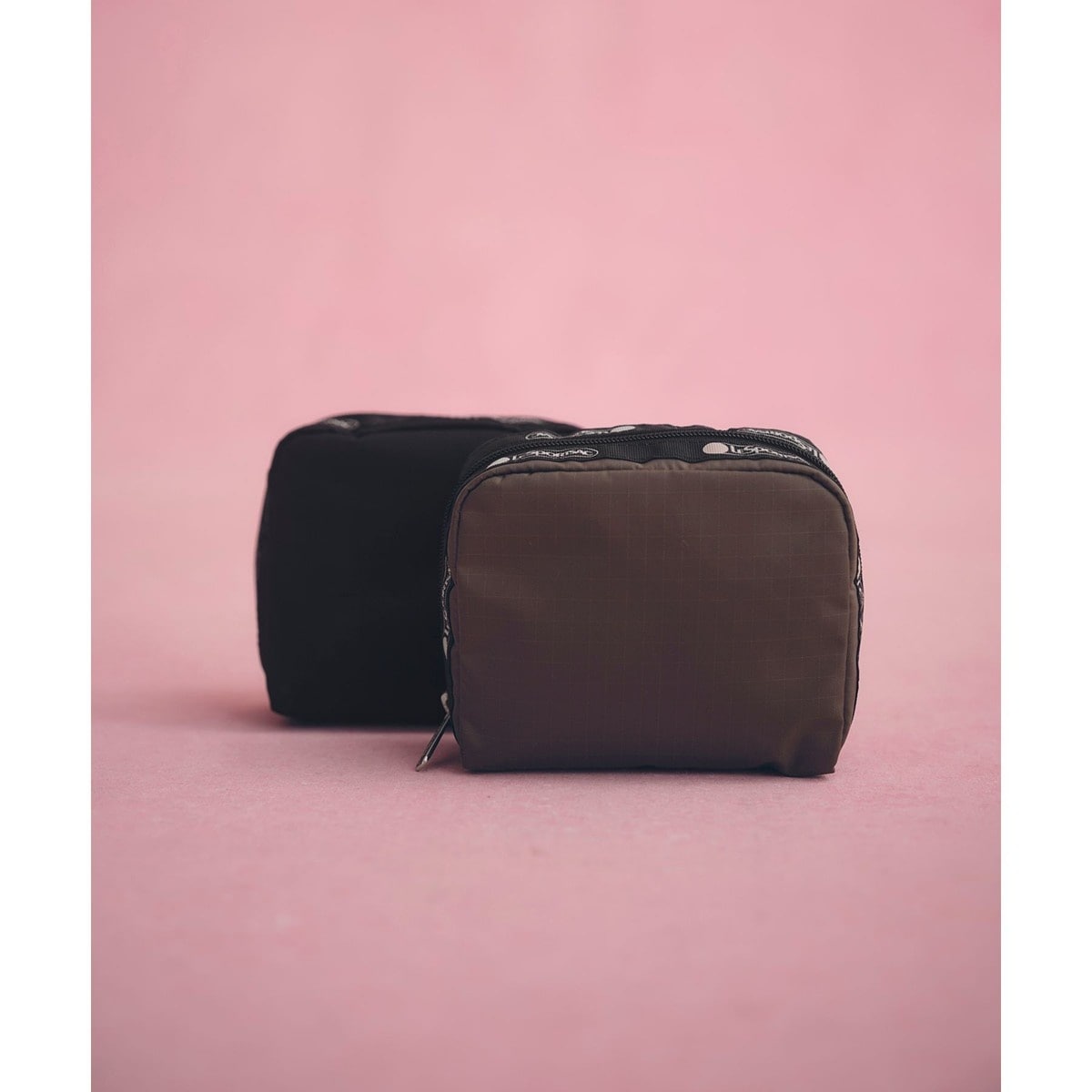 [�}���C]�yLeSportsac for ADAM ET ROPE'�zSQUARE COSMETIC (SOL/�A�_���G���y�iADAM ET ROPE'�j �u���E���n(22)