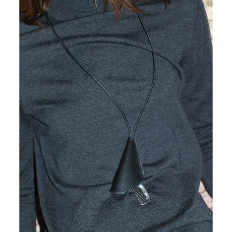 [^ԁFGAZ86030]ADAM ET ROPE' PFT?yMaterialziȔттX[XU[gpBȂ₩ŏ_炩AɐGƊ炩Ɏɓގ́ByDesignzVѐŜtHɁAR[`[tANZT[BlbNXƂĎ񌳂̃|CgɓŶ͂AobOɊtăobO`[ƂĂy߂fUCBЂƂĂ邾ŃX^CÕANZgɂȂȂɂ肰ȂƉ؂₩vXBV[YV[킸AR[fBl[g̕LACeByColorzVbNŐꂽubN1FWJB-----------------------------BěAg̃j^[ɂĐF̌Ⴄꍇ܂B