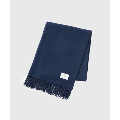 [^ԁFGKN55040]THE INOUE BROTHERS...(U CmEG uU[Y)̃CCuBrushed Scarfv́A⃊s[gĈpt@lC̃ACeB́uBrushed ScarfvATHE INOUE BROTHERS...̖͂1ł锭F̗ǂ͂̂܂܂ɁAADAM ET ROPE'ł͑唻TCỸXg[ŕʒĂ܂BCCBrushed Scarf͕30cmA180cmƃRpNgȃTCY͂łAADAM ET ROPE'ł͑̂̏ォZƂ\ȕ70cmA200cmłpӁB傫߂ȃTCYɂ}t[ƂĂ̎gp͂A茨ɊēZƂAЂ|ƂĎgp邱Ƃ߁BCCɂ͂Ȃ唻炱łAlXȃAW傫Ȗ͂łBfނ́wxr[ApJxgpAVN̂悤炩ȔG肪Bg͂A\ʂɃubVH{ƂŒǂ򊴂oAX^COɏioĂ܂BTHE INOUE BROTHERS...together with ADAM ET ROPE'̃Cibv͂sApJт̓tE炩ł炩̊GApJт̗ǂԂɎł̂AVN̂悤Ȋ炩ȎGBE[̂悤ȃKTKT͖AxGꂽȂƂSnǂBuxr[ApJv͂̊G͂茰ŁAƂ芴ăNZɂȂ悤ȎGE肪́BEJV~̂ƌ鍂ۉApJт̖͂̈ƂāAۉ̍BApJ̖т́A@ۂ̈{{Xg[̂悤ɋ󓴂ɂȂĂ̂ŁAfMނ̂悤ɒgCߍݍh\𔭊BEыʂoɂꂪyAC[W[PAApJт̓jbgɂ肪ȖыʂoɂfނłAVî悤ȕ҂ݒn̔BEJbƂgANȂǂ̉w@ۂłłjbg͏ꂽA₦肷BApJт͕Axߋ@\˔Ă̂ŁASn悢gۂĂBEɂ͕KvŒŏ\ApJ̖тɂ͖܂܂邽߁AjIC񂹕tɂꂪȒPB~ł͂jIČƂȂ邪AjIC̐SzȂBEfނ̒łIɍ]E[JV~AASȂǁAbтƌĂ΂gfނƔׂĂ炵_ȂAApJ̖т͑Iɍ]ByTHE INOUE BROTHERS.../U CmEG uU[Yzf}[N̓Ryn[QŐ܂ EjZɂ2004NɐݗꂽuhuTHE INOUE BROTHERS...vBɃjbgCƂiWJĂ܂B{̑@ׂ\zZpƑfޑIтւ̍SAk炵pd@\⍂fUCZĐ܂RNV͐Eŏ܎^Ał͐EIȃjbguhƂĔFmn߂Ă܂B