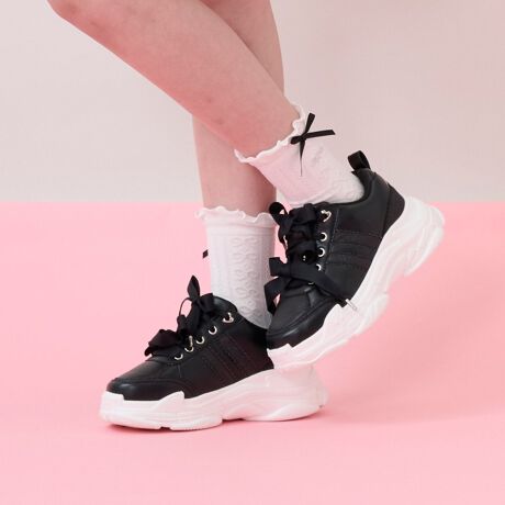 [^ԁF8153420]܂܂ȃR[fƑ̗ǂ킢Xj[J[łBX|[eB[ӂfUCɁA_u{ƃgŃK[[ȗvfvXBȂy߂̃\[AbOCƌĂ܂BC\[ɂ̓NbVAKȂ͂SńB㑤̃{OŁAȒPɒEł܂Bd(MTCY)F240g