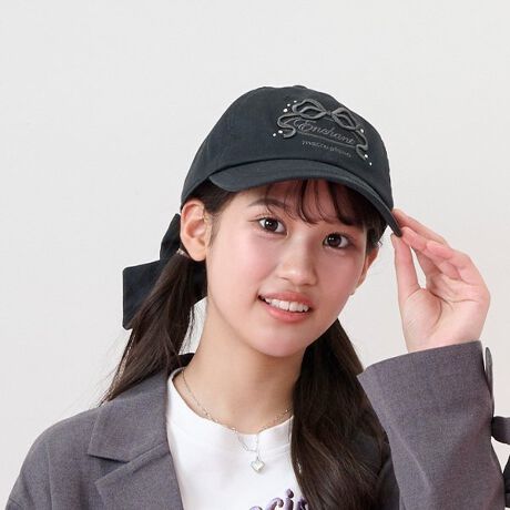 [^ԁF8153419]̑傫߃{킢LbvłB̐cfނɂ͎ՔM28iS25jAO90ȏՕfނgpĂAUVPAʂ܂B܂ÃXx͂Ђ芴̂@\fނŃ}AG߂ꂵSnB͖54cm58cmx܂ŁAobNXgbvŃTCY𒲐ł܂BTCYĂA{EɈړł̂Ő^Ƀ{ݒ肷邱Ƃ\łB