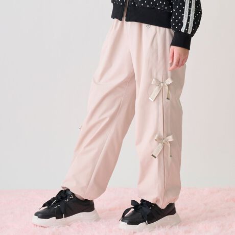 [^ԁF8154111]K[[ɃAWgĥpV[gpcłBTChɃS̃{fUCAX|[eB[Ɖ炵𗼗܂B͂dl̂߁AG߂KBƂVGbgȂXbLoXŁAgbvXI΂Ȃ܂BXj[J[V[gu[cƂDȂ̂ŁAfC[gɂ҂BEGXgɂ̓TCY߂łAWX^[SłBy߂̒p͏H~V[YzyzȂyňzʁyLkzynzy|PbgzyAWX^[z蔖x[WFfgF154cm pTCYFM(150cm) FfgF154cm pTCYFM(150cm) FfgF150.5cm pTCYF150m 