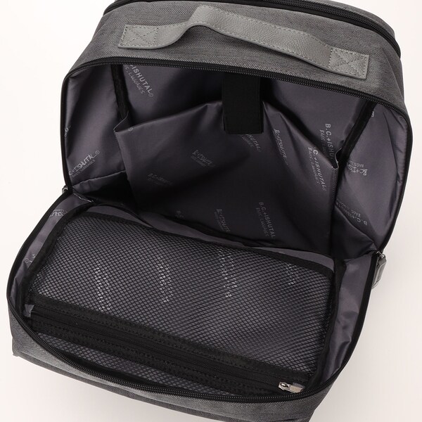 オンオフいつでも使えるヘリンボンデイリースクエアリュック