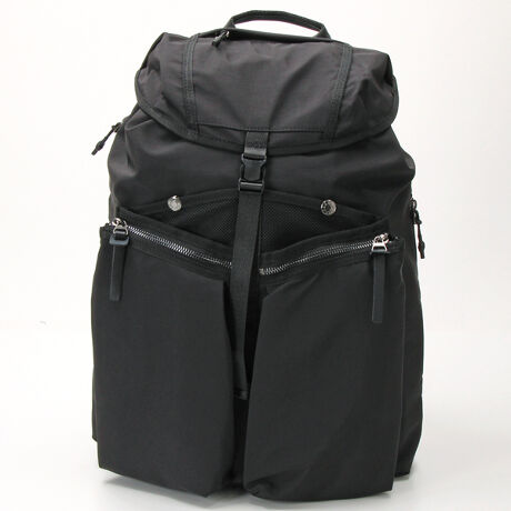 [^:IVI-9001]tbvɂ|Pbg𓋍ڂg₷bNBOʃ|Pbgɂ̓ybg{g܂ݎP[\B̓IȃtHƃe[vgŃfUCAO\ȃ`FXgxgň芴mہBwʂɂ̓L[o[𓋍ڂAyʂŐɋ|GXefނ̗pĂ܂B