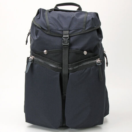 [^:IVI-9001]tbvɂ|Pbg𓋍ڂg₷bNBOʃ|Pbgɂ̓ybg{g܂ݎP[\B̓IȃtHƃe[vgŃfUCAO\ȃ`FXgxgň芴mہBwʂɂ̓L[o[𓋍ڂAyʂŐɋ|GXefނ̗pĂ܂B