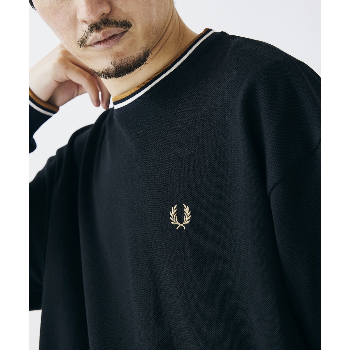 FRED PERRY / フレッドペリー】別注 無地 ワンポイントロゴ ロンT