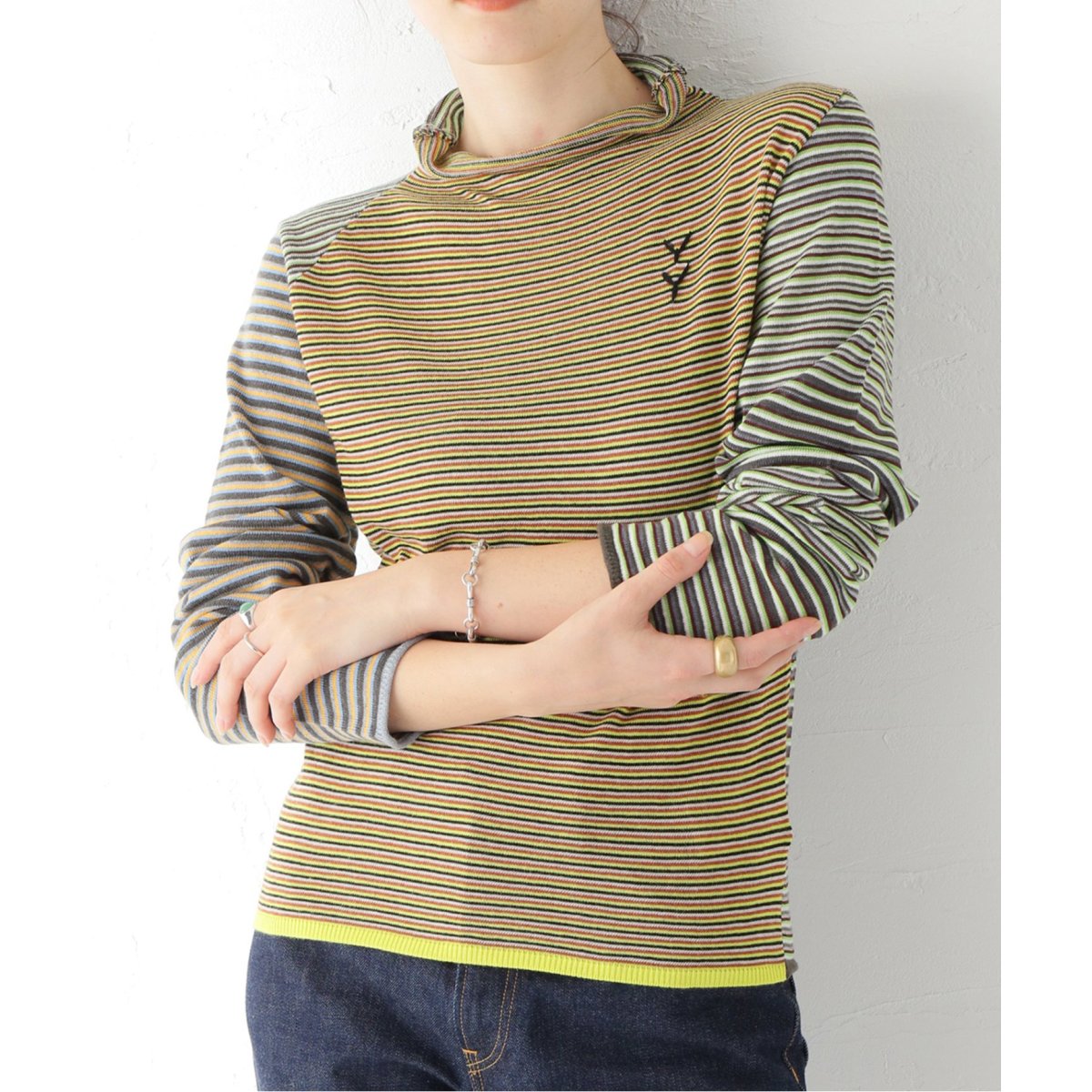 YANYANヤンヤンTWEEDLE COLORBLOCK TURTLE NECK