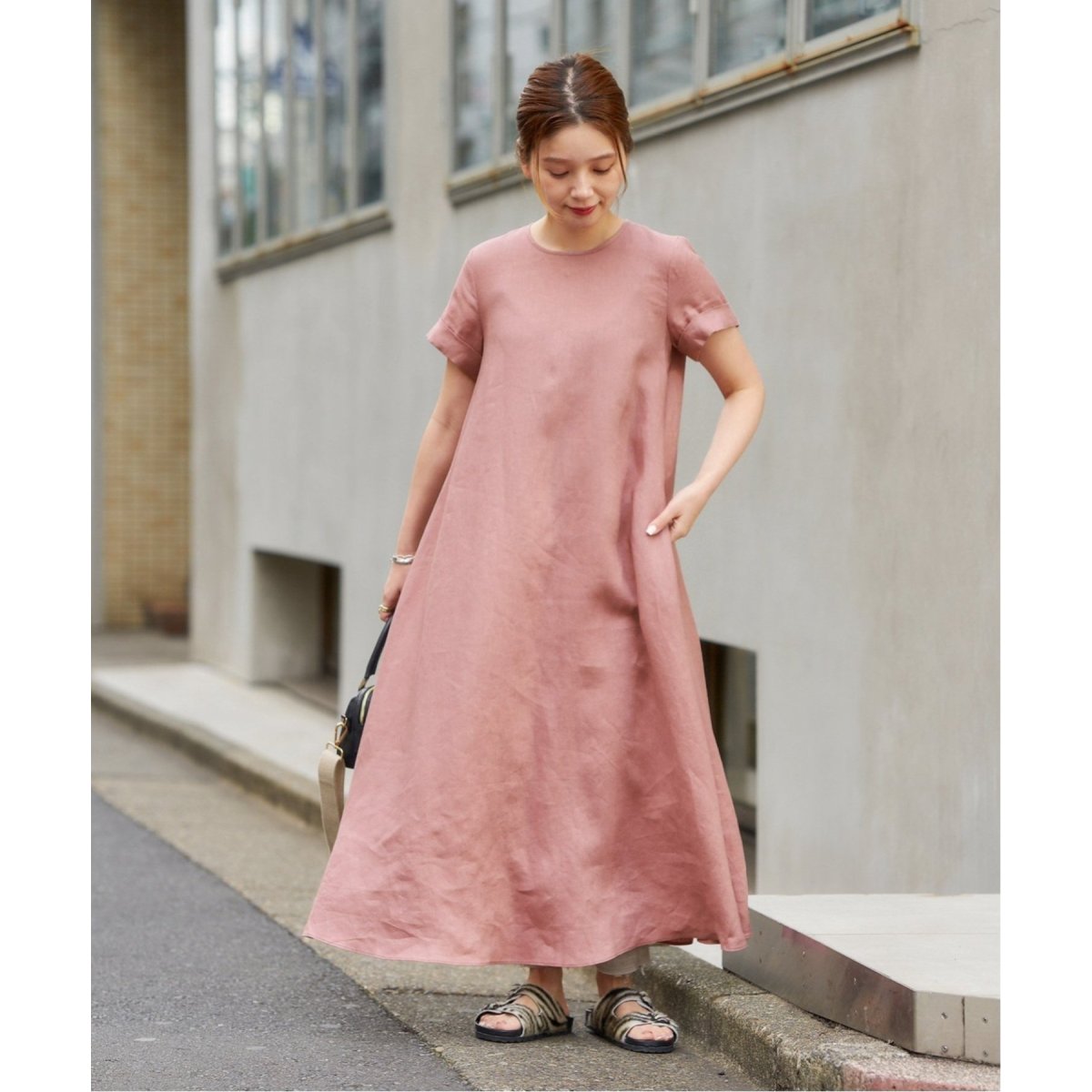 新品 ジャーナルスタンダード リネンハーフスリーブマキシフレア ワンピース38 追加》リネンハーフスリーブマキシフレアワンピース
