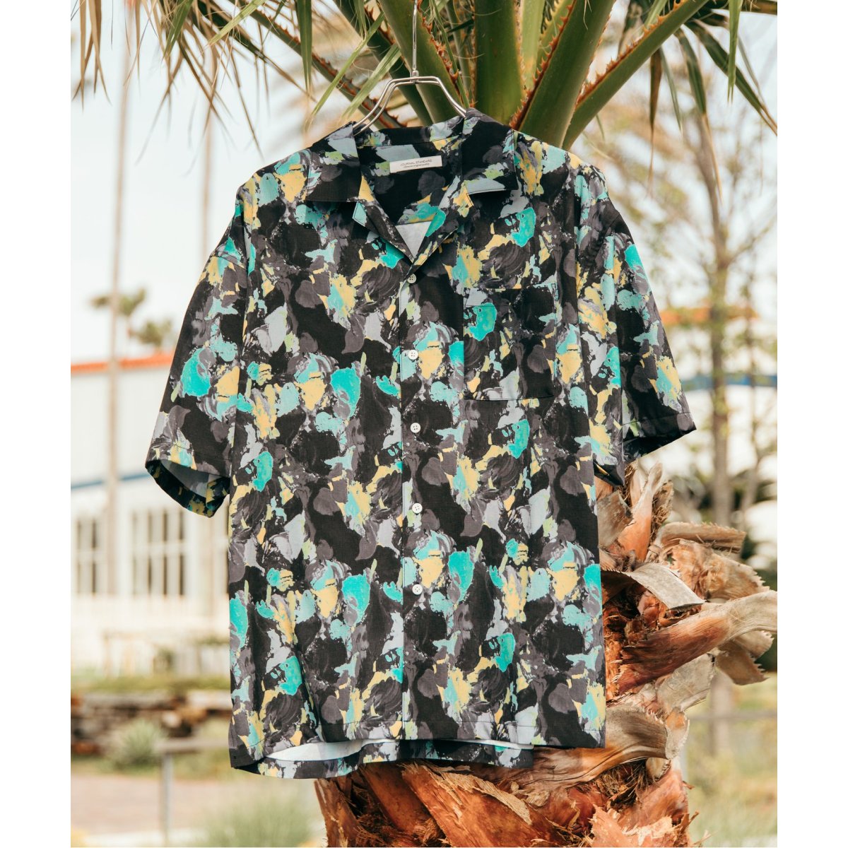 YONEX スプラッシュパターンシャツ Oサイズ ウインザーオンラインショップヨネックス Tシャツ （ 16734-002