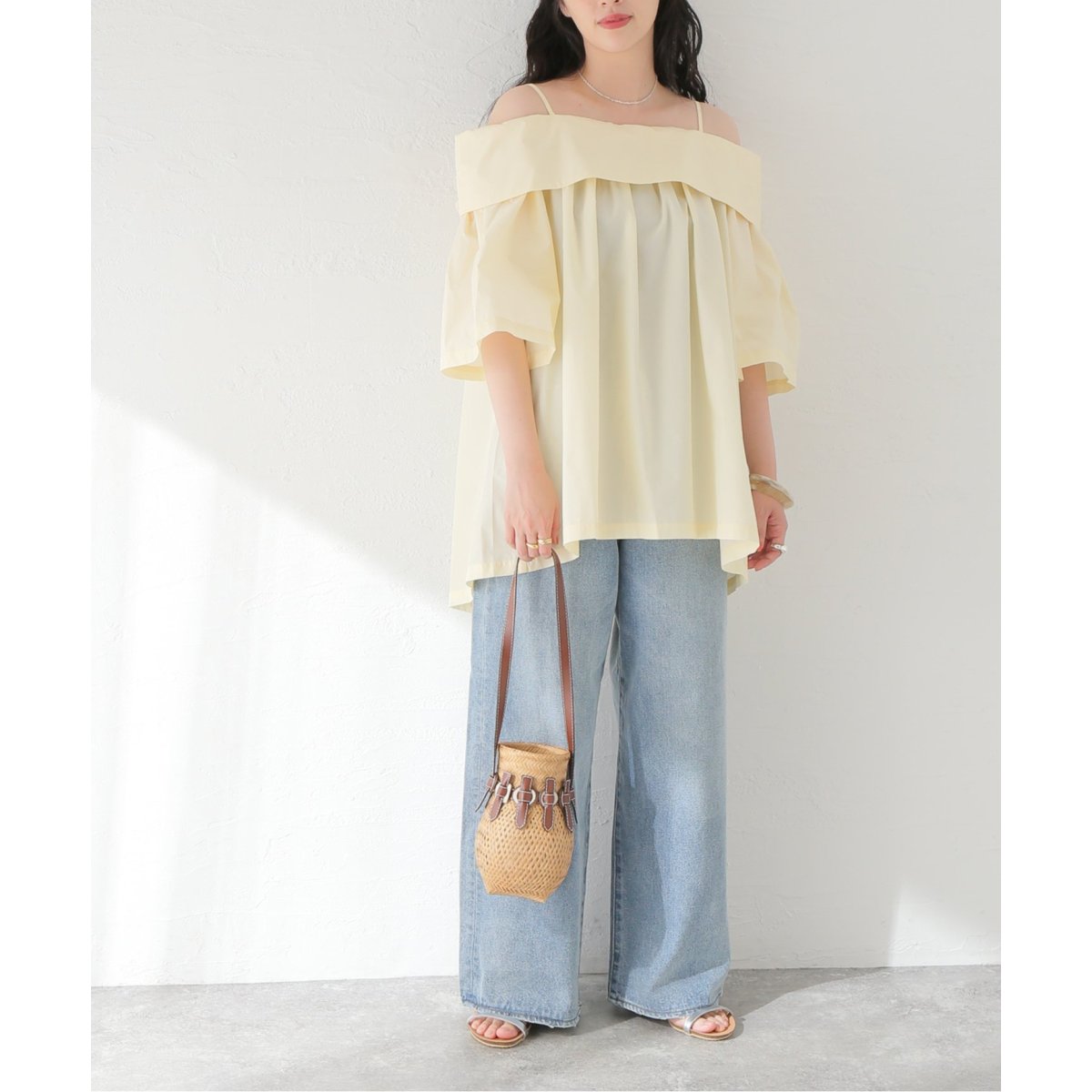 JOURNAL STANDARD シルキーオフショルダーブラウス 2023SS JOURNAL STANDARD（ジャーナルスタンダード）の「シルキーオフ