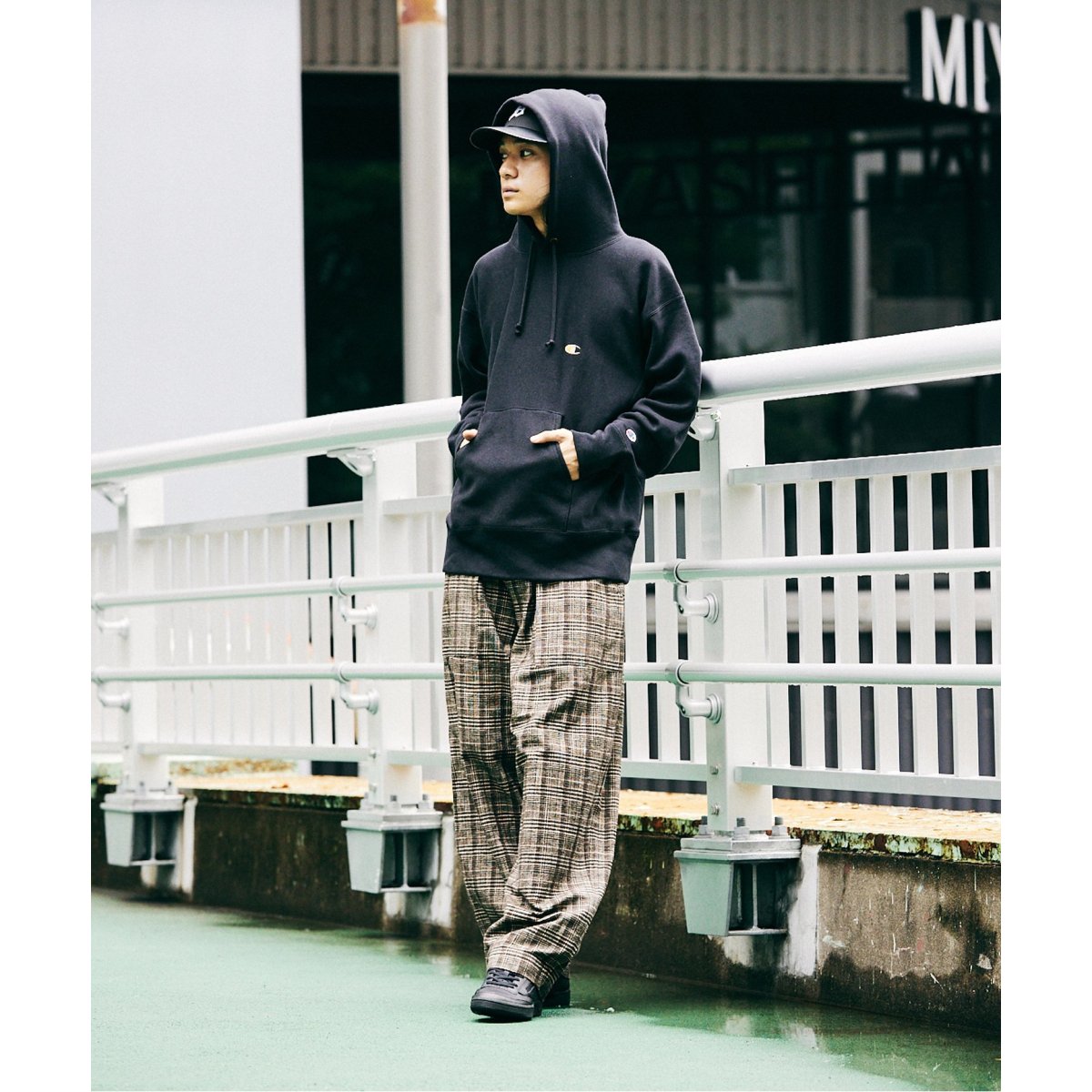 CHAMPION / チャンピオン】別注 R/W プルオーバーパーカー