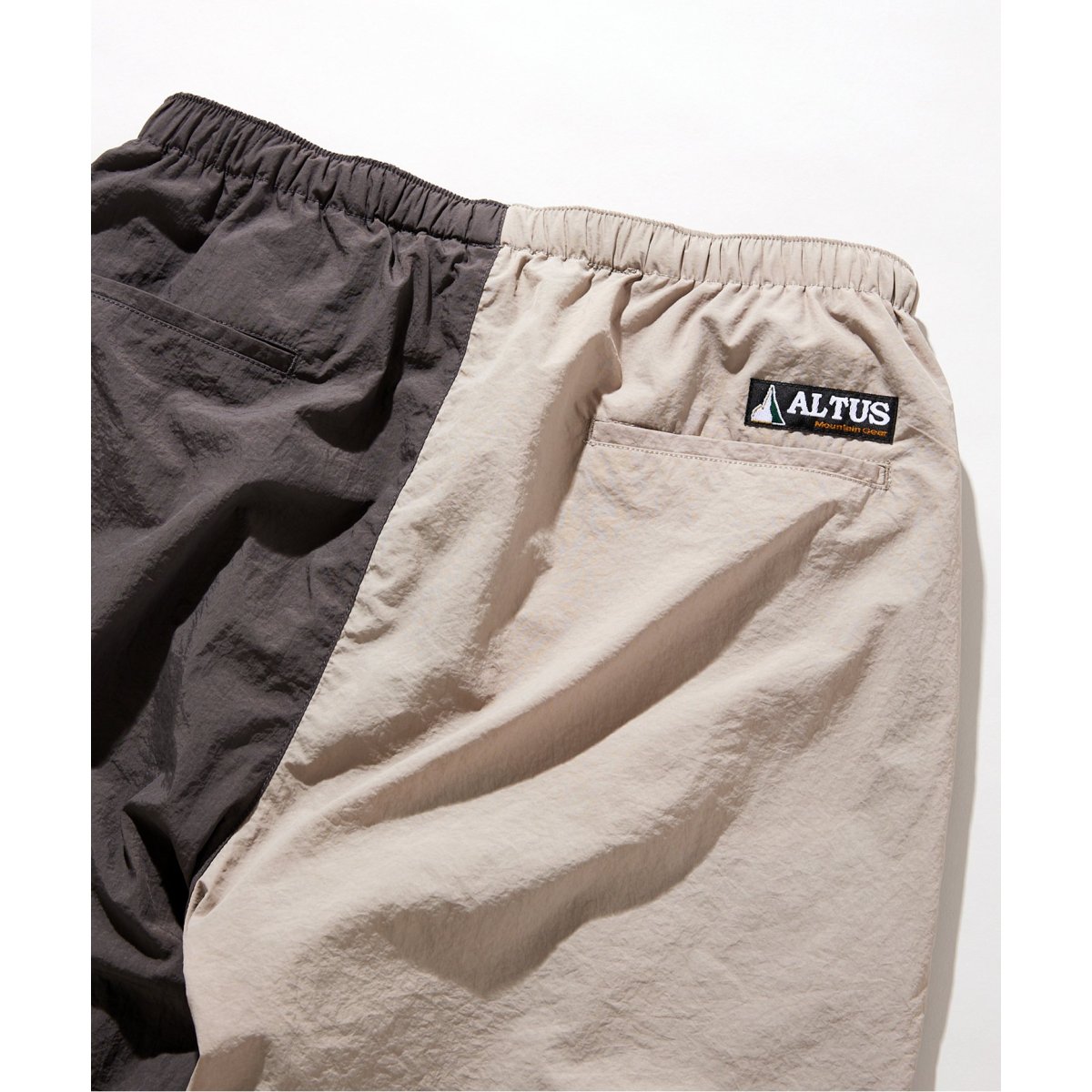 【ALTUS ×JOURNAL STANDARD】 ALTUS / アルタス×JOURNAL STANDARD】別注 TRAINING PANTS