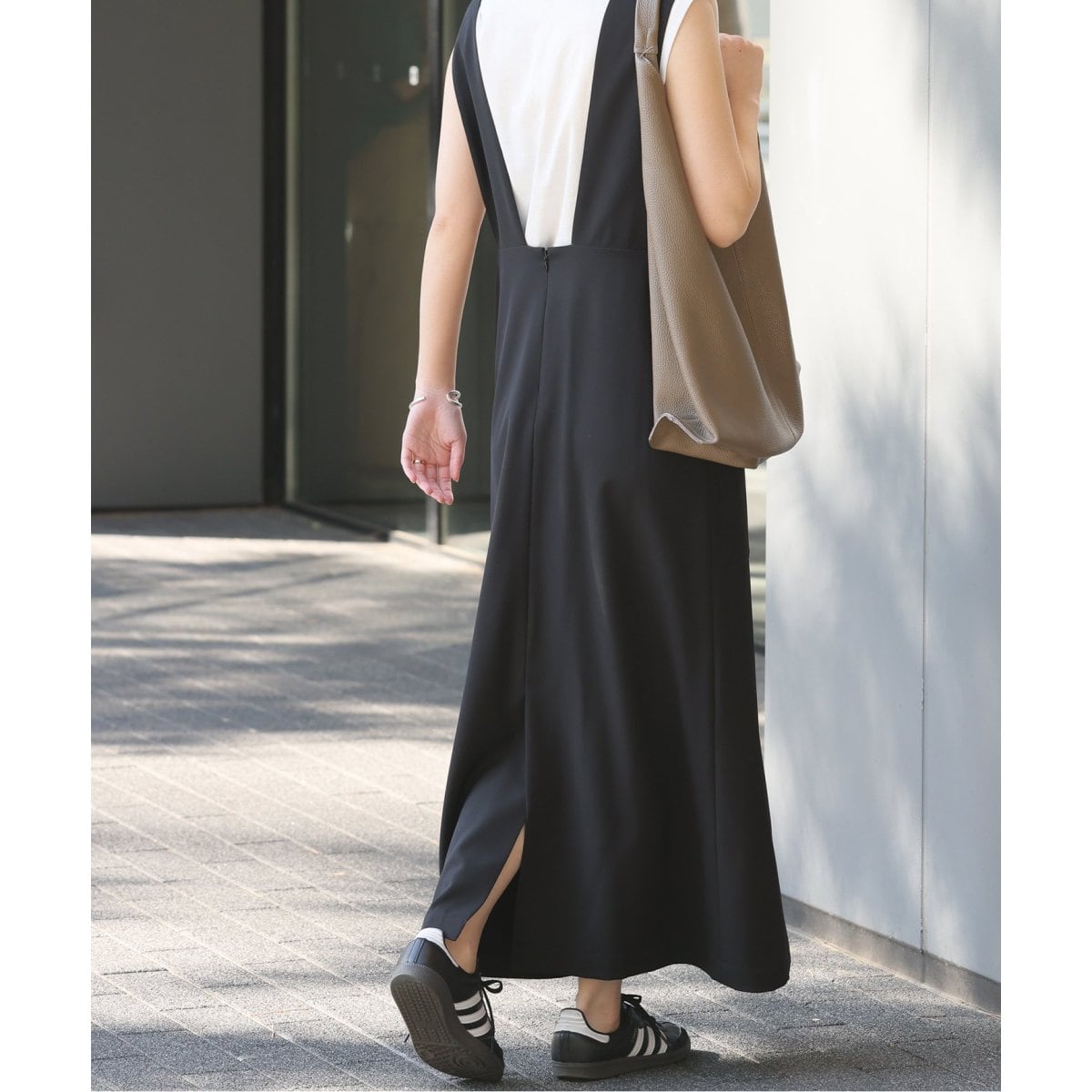 ユナイテッドアローズ　Vネック ワンピース　アダムエロペ、ジャーナルスタンダード Vネックビッグポケットワンピース | ジャーナルスタンダード(JOURNAL