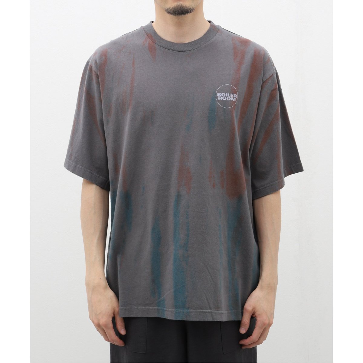BOILER ROOM / ボイラールーム CORE T-SHIRT SHIBORI SS24SS0
