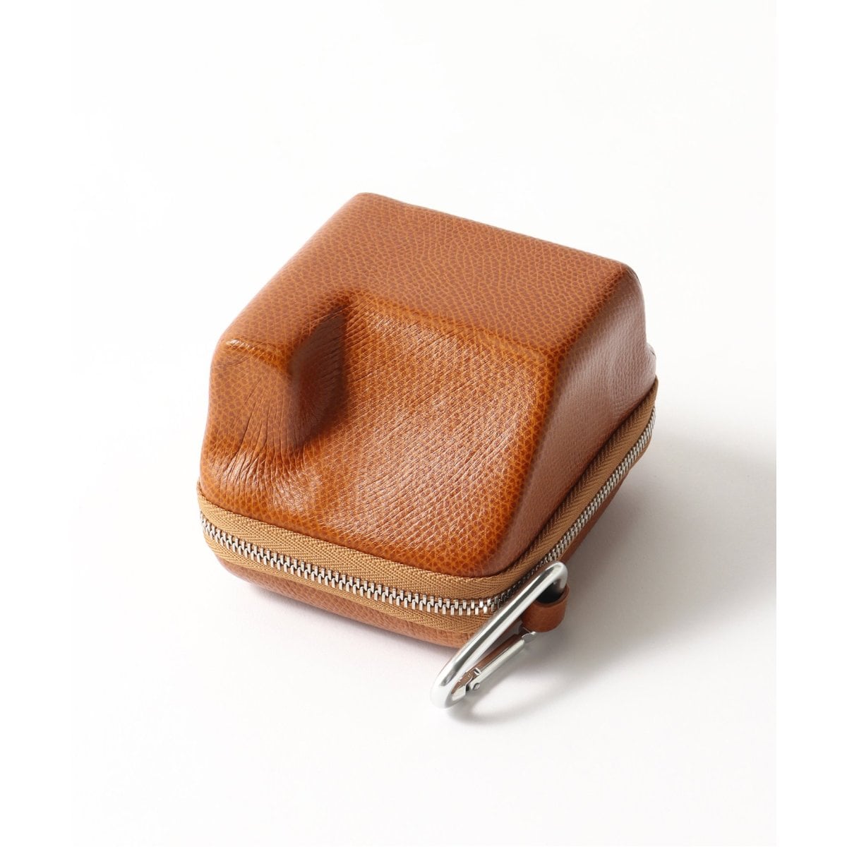 beta post / ベータポスト 別注 Molded Leather Camera Case