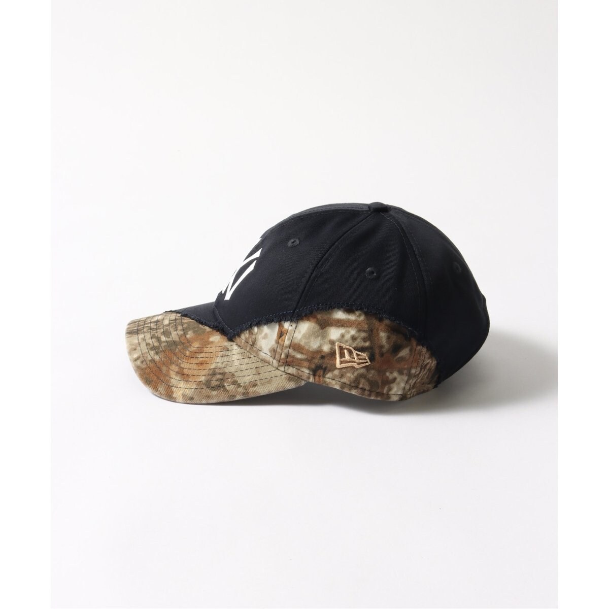 NEW ERA / ニューエラ 別注 DISTRESSED CAMO 920 CP NY Yanke