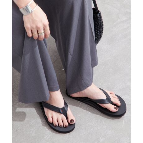 [^:25093410007110]y2025SSzJOURNAL STANDARDД̔J[F[J[J[ubN(001)FCLASSICBLACuE(011)FMOCHAД̔TCYF[J[TCY36i360jF3637i370jF3738i380jF38XgbvAU[A\[J[Ȃ1烊NGXgJOURNAL STADARD GNXN[VufBԓISINGLE LAYER̃\[3/4 MIDIUM STRAP`CXBfB[Xł̓i[Xgbv𑽂܂AMIDIUM STRAPɂƂŒ悭JWA蔲邿傤ǂ悢oXɎdオ܂BAbp[̃̕U[J[ɍ킹ă\[J[`CXBg[ɂ邱ƂŃV[vɌÃA[`T|[gɍFėVѐSB̉ČȂACeɂȂ鎖ԈႢȂłByRAINBOW SANDALS/C{[T_z1975NnƁAJtHjÃuhBnhChōĩr[`T_𐶎YA̗DꂽSnϋvEɂẑẤA܂T[t@[ł͂ȂE爤Ă܂B舵ɂẮAiɂĂ戵\ɂĂmFBƖ̊֌WɂAۂFČꍇ܂B܂p\REX}[gtHȂǂ̊ɂA኱iƉ摜̃J[قȂꍇ܂Bi̐F́AiAbv摜QƂB