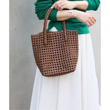 [^:25092410003330]y2025AWzJOURNAL STANDARD[J[^ԁFID-6500-SSJ[ɂĕД̔J[F[J[J[ubN(001)FBLACKuE(020)FBROWNTCYɂĕД̔TCYF[J[TCYt[(009)FONEṽbV|CgɂȂobOB傫xǂ傫ŁAo╁igɁĂHɂĊ􂷂ACełByBagmati/oO}eBzЍHŃnhCh̃Xg[uPbgȂǂɍ葱Ă鏬uhBagmatiBnhCĥʂi`ȕlC̃uhłB舵ɂẮAiɂĂ戵\ɂĂmFBƖ̊֌WɂAۂFČꍇ܂B܂p\REX}[gtHȂǂ̊ɂA኱iƉ摜̃J[قȂꍇ܂Bi̐F́AiAbv摜QƂB