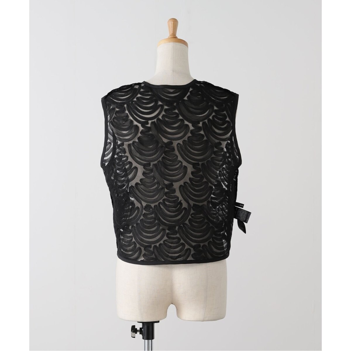 【美品】JOURNAL STANDARDモチーフチュールベスト モチーフチュールベスト | ジャーナルスタンダード(JOURNAL STANDARD